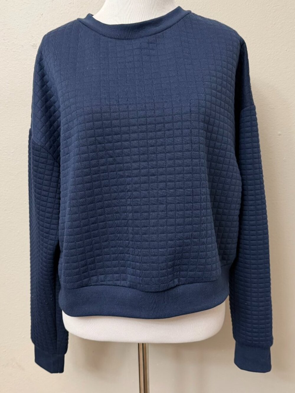 Paper Crane Navy Blue Quilted Sweatshirt Large